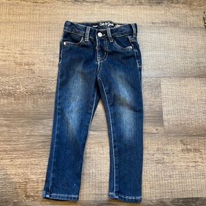 Cat and jack girls ultimate stretch jeans size 3T